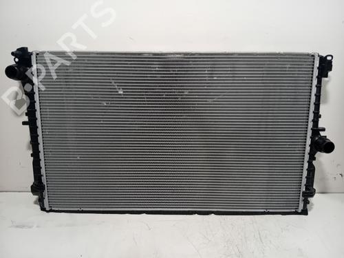 Used Water radiator Water radiator 37072408 37072408