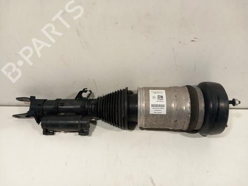 Used Right front shock absorber Right front shock absorber MERCEDES-BENZ C-CLASS T-Model (S205) C 350 e (205.247) (279 hp) 36467306 36467306