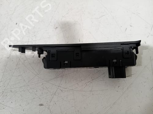 Switch BMW 1 (F20) 116 i | BP18266512I30