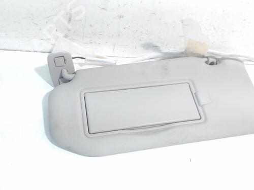 Used Left sun visor Left sun visor 10669960 10669960