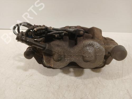 Used Right front brake caliper Right front brake caliper MERCEDES-BENZ SPRINTER 3,5-t Van (B907, B910) 316 CDI RWD (907.631, 907.633, 907.635, 907.637) (163 hp) 39885897 39885897