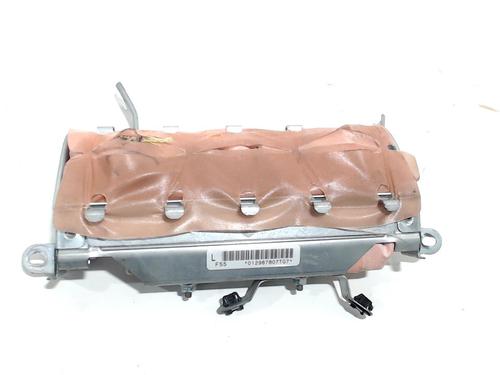 Used Knee airbag Knee airbag TOYOTA YARIS (_P9_) 1.4 D-4D (NLP90_, NLP90R) (90 hp) 10667980 10667980