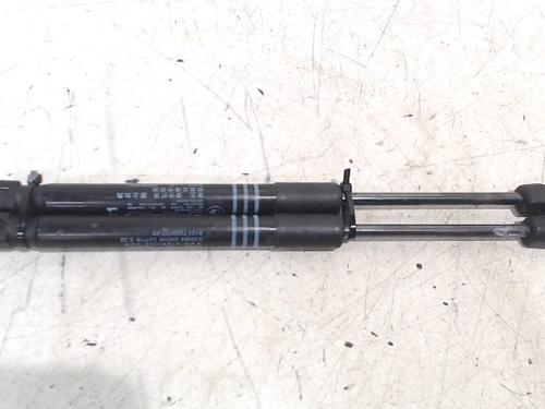 Used Hood lift support BMW 5 (F10) 520 d xDrive (163 hp) 13198124