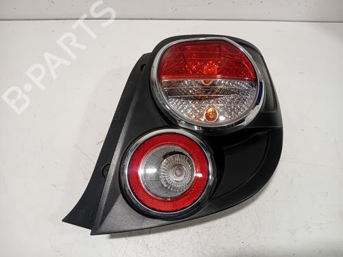 Used Right taillight Right taillight CHEVROLET AVEO Hatchback (T300) 1.4 (101 hp) 40010607 40010607