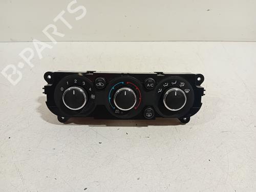 Used Climate control Climate control 19082708 19082708