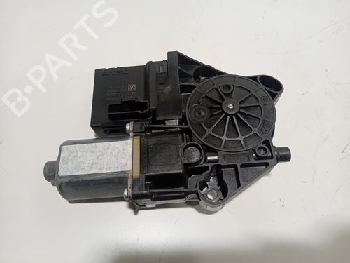 Rudehejsemotor forskærm højre Rudehejsemotor forskærm højre RENAULT MEGANE III Grandtour (KZ0/1) 1.5 dCi (KZ09, KZ0D, KZ1G, KZ29, KZ14, KZ1W, KZ10, KZ1F,... (110 hp) 36769375 36769375