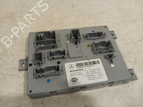 Dør styreenhed Dør styreenhed MERCEDES-BENZ C-CLASS (W205) C 350 e (205.047) (279 hp) 33964347 33964347