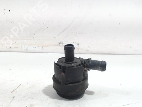 Ekstra vandpumpe MERCEDES-BENZ CLA Coupe (C117) CLA 200 (117.343) (156 hp) 13662258