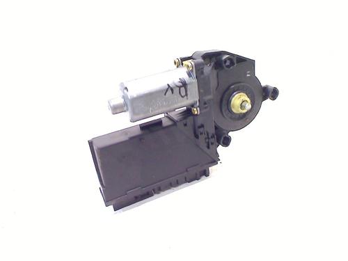 Used Right front window motor AUDI A4 B6 (8E2) 2.0 (130 hp) 1576720