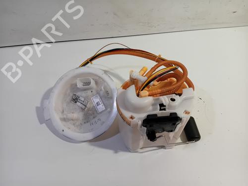 Used Fuel pump BMW 3 (F30, F80) 330 e (252 hp) 30002327