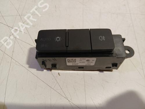 Used Headlight switch Headlight switch 32388898 32388898