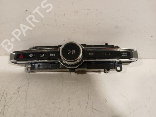 Used Switch Switch VOLVO XC40 (536) T5 Plug-in Hybrid (262 hp) 33607813 33607813