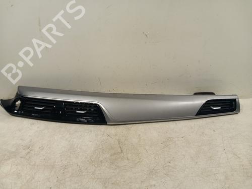 Consola central Consola central BMW 5 (G30, F90) 520 d (190 hp) 33884497 33884497