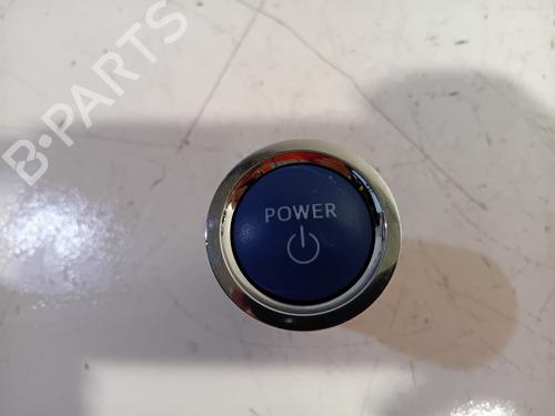 switch-toyota-c-hr-_x1_-2016-28592616 main image