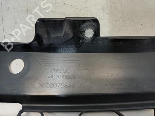 Grill IVECO DAILY VI Van 35S18, 35C18, 40C18, 50C18, 60C18, 65C18, 70C18 | BP31856579C40 