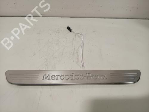 Dørliste Dørliste MERCEDES-BENZ C-CLASS T-Model (S205) C 350 e (205.247) (279 hp) 36416589 36416589