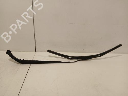 Used Front windshield wiper arm Front windshield wiper arm 37237165 37237165