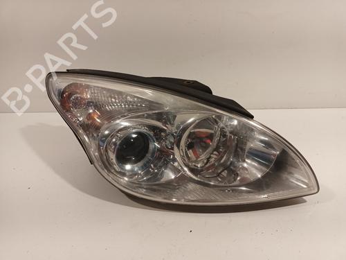 Used Right headlight HYUNDAI i30 (FD) 1.6 CRDi (116 hp) 17071448