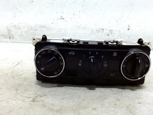 Used Climate control MERCEDES-BENZ B-CLASS Sports Tourer (W245) B 180 CDI (245.207) (109 hp) 10082859