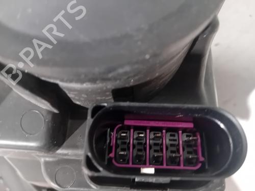 Right headlight VW GOLF VI (5K1) 1.2 TSI | BP33748621C29 - Image 5