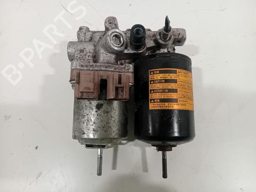 Used ABS pump TOYOTA YARIS (_P13_) 1.5 Hybrid (NHP130_, NHP130) (101 hp) 30489071
