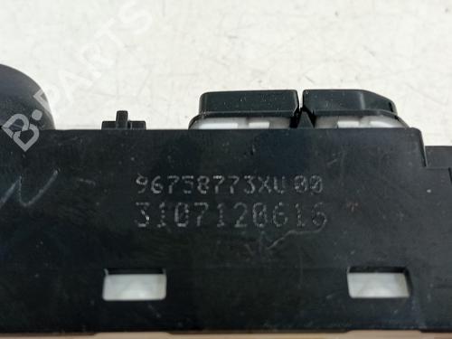 Switch PEUGEOT 208 I (CA_, CC_) 1.2 VTI 82 | BP19068364I30 
