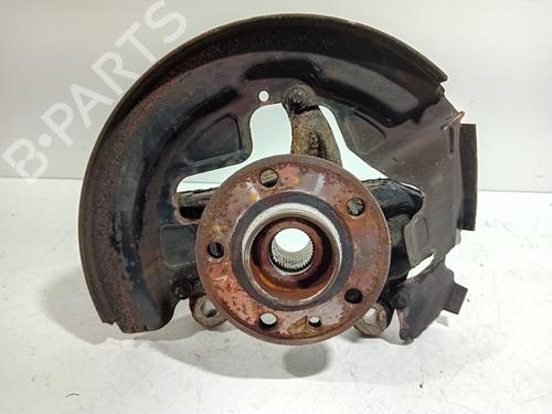 Used Left front steering knuckle VOLVO V60 I (155) T3 (150 hp) 16123273