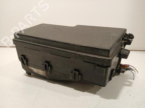Used Fuse box Fuse box 25049667 25049667