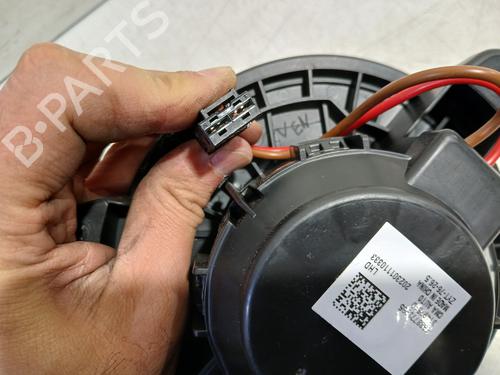 Heater blower motor LYNK & CO 01 PHEV | BP33719117M62 - Image 3