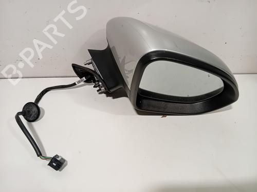 Retrovisor derecho Retrovisor derecho 38068766 38068766