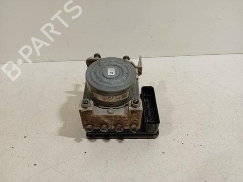Used ABS pump MERCEDES-BENZ C-CLASS (W205) C 200 (205.042) (184 hp) 21072109