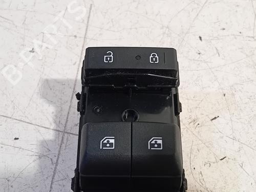 Switch KIA SPORTAGE V (NQ5) 1.6 T-GDi Plug-in Hybrid AWD | BP29275347I30 