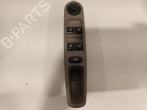 Used Switch RENAULT ZOE Hatchback Van (BFM_) Electric (BFME) (92 hp) 17911545