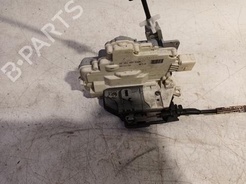 Front right lock VW PASSAT B7 (362) 1.6 TDI | BP15805829C97 