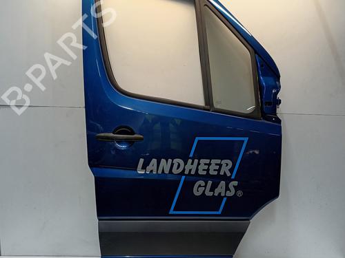 Used Right front door Right front door MERCEDES-BENZ SPRINTER 3,5-t Van (B906) 316 CDI (906.631, 906.633, 906.635, 906.637) (163 hp) 33609092 33609092