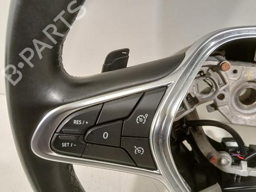 Steering wheel RENAULT CLIO V (B7_) 1.3 TCe 130 (B7MF) | BP37799422C49 - Image 2