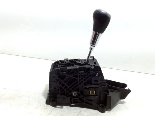Used Gear lever TOYOTA RAV 4 IV (_A4_) 2.5 Hybrid (AVA42_) (197 hp) 13399631