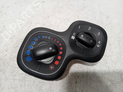 climate-control-fiat-panda-312_-319_-2012-34009379 main image