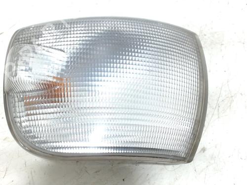 Used Left front indicator Left front indicator VW TRANSPORTER T4 Van (70A, 70H, 7DA, 7DH) 2.5 TDI (102 hp) 13206605 13206605