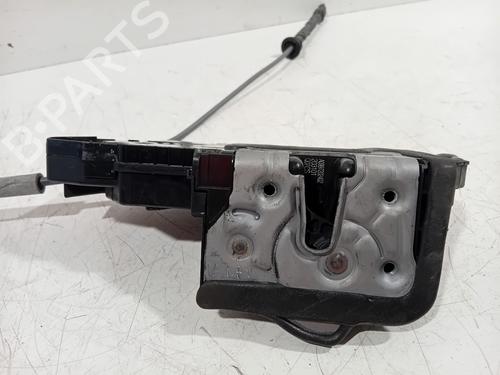 front-right-lock-mercedes-benz-glb-x247-2019-32345838 main image