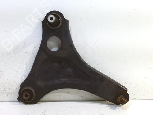 Used Right front suspension arm RENAULT TWINGO III (BCM_, BCA_) 1.0 SCe 70 (71 hp) 7115459