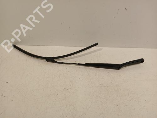 Used Front windshield wiper arm VW GOLF VIII (CD1, DA1) 2.0 TSI R 4motion (333 hp) 29325491