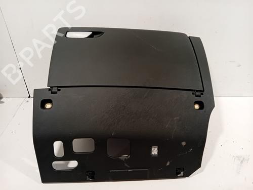 Used Glove box AUDI A3 Sportback (8VA, 8VF) RS3 quattro (400 hp) 27522843