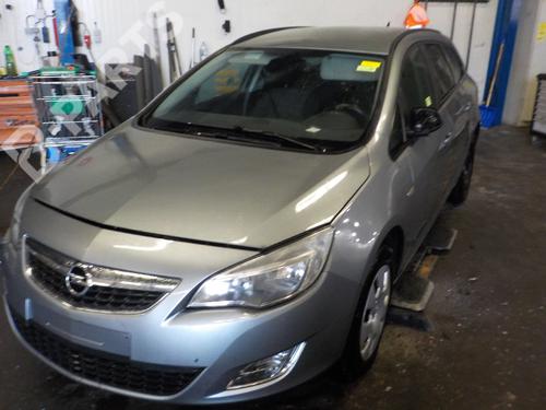 Used Parts OPEL ASTRA J Sports Tourer (P10)  1.7 CDTI (35)  834643
