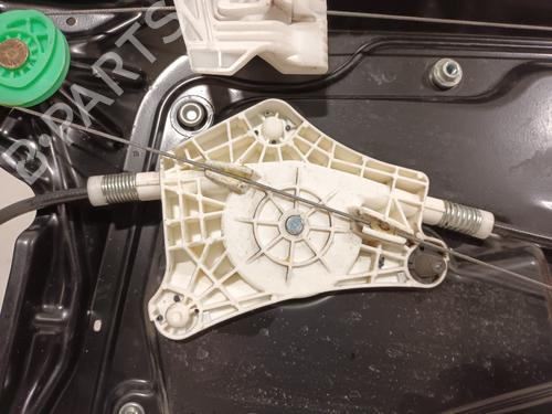 Front right window mechanism LAND ROVER DISCOVERY III (L319) 2.7 TD 4x4 | BP15716685C23 
