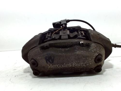 Used Right front brake caliper MERCEDES-BENZ CLS (C219) CLS 320 CDI (219.322) (224 hp) 13737404