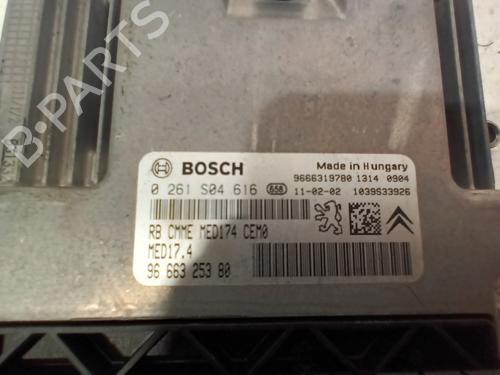 Engine control unit (ECU) PEUGEOT 5008 (0U_, 0E_) 1.6 16V | BP15803147M57 