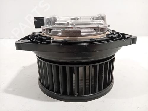 Varmeblæser BMW 3 (G20, G80, G28) 320 i (184 hp) 27093724