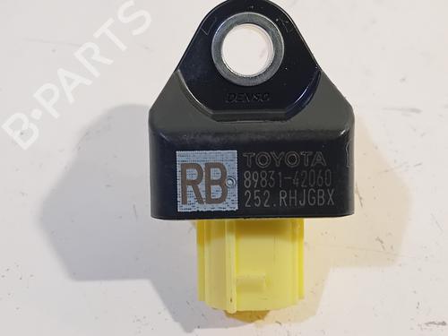 Used Electronic sensor LEXUS ES (_Z10_, _A10_, _H10_) 300h (AXZH10, AXZH11) (218 hp) 23988935