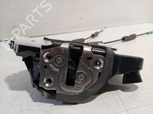 front-right-lock-toyota-yaris-_p21_-_pa1_-_ph1_-2020-32702534 main image